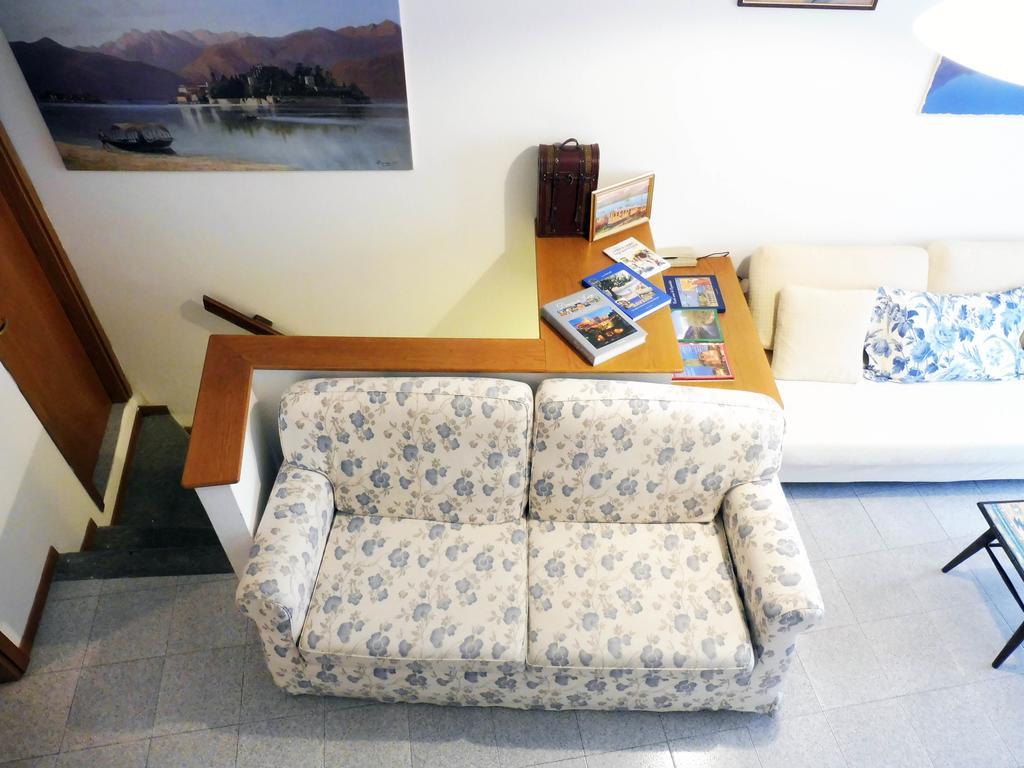 Appartamento Via De Vit Stresa Esterno foto